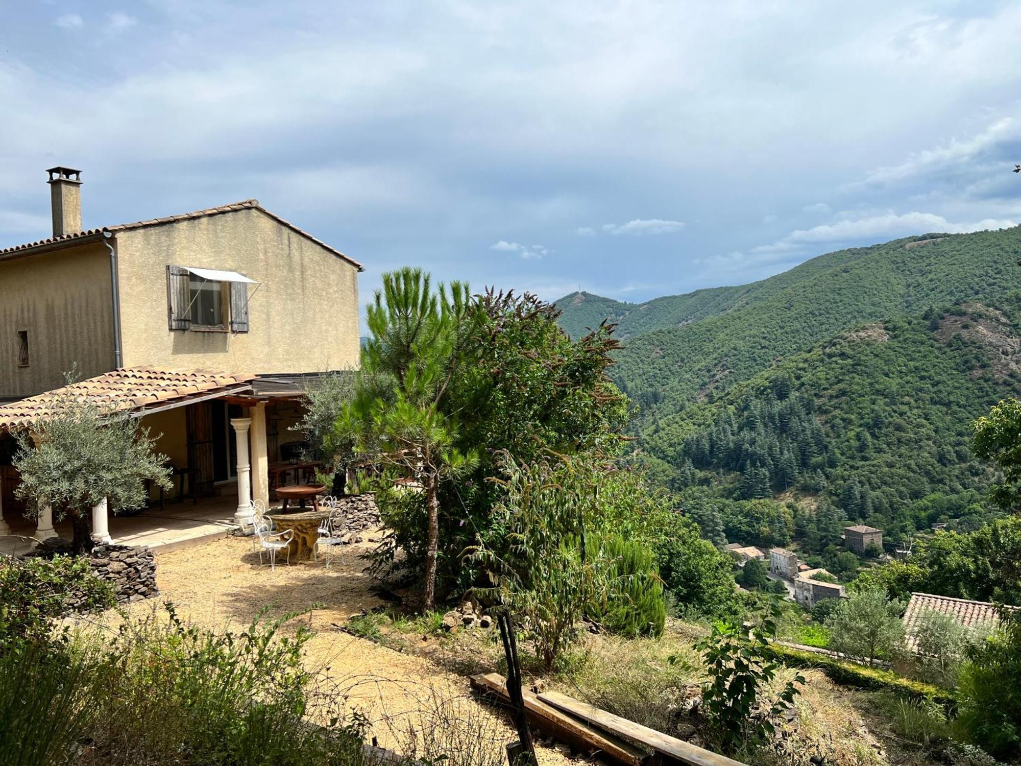 Les Magnels Bed & Breakfast Valleraugue Dış mekan fotoğraf