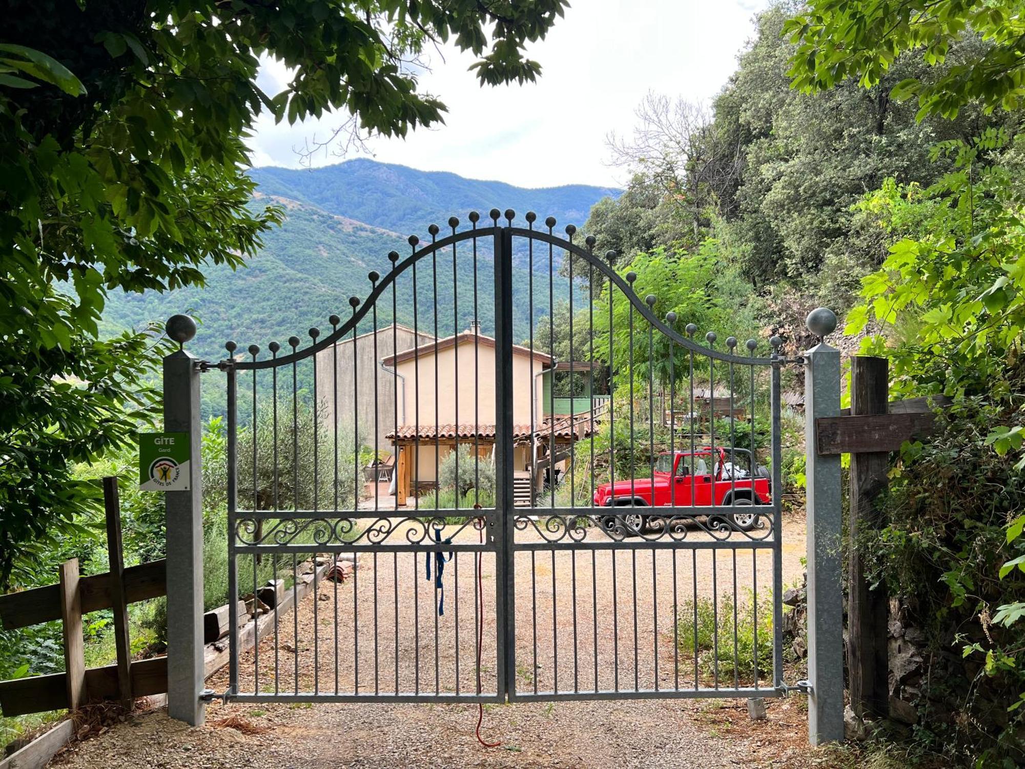 Les Magnels Bed & Breakfast Valleraugue Dış mekan fotoğraf